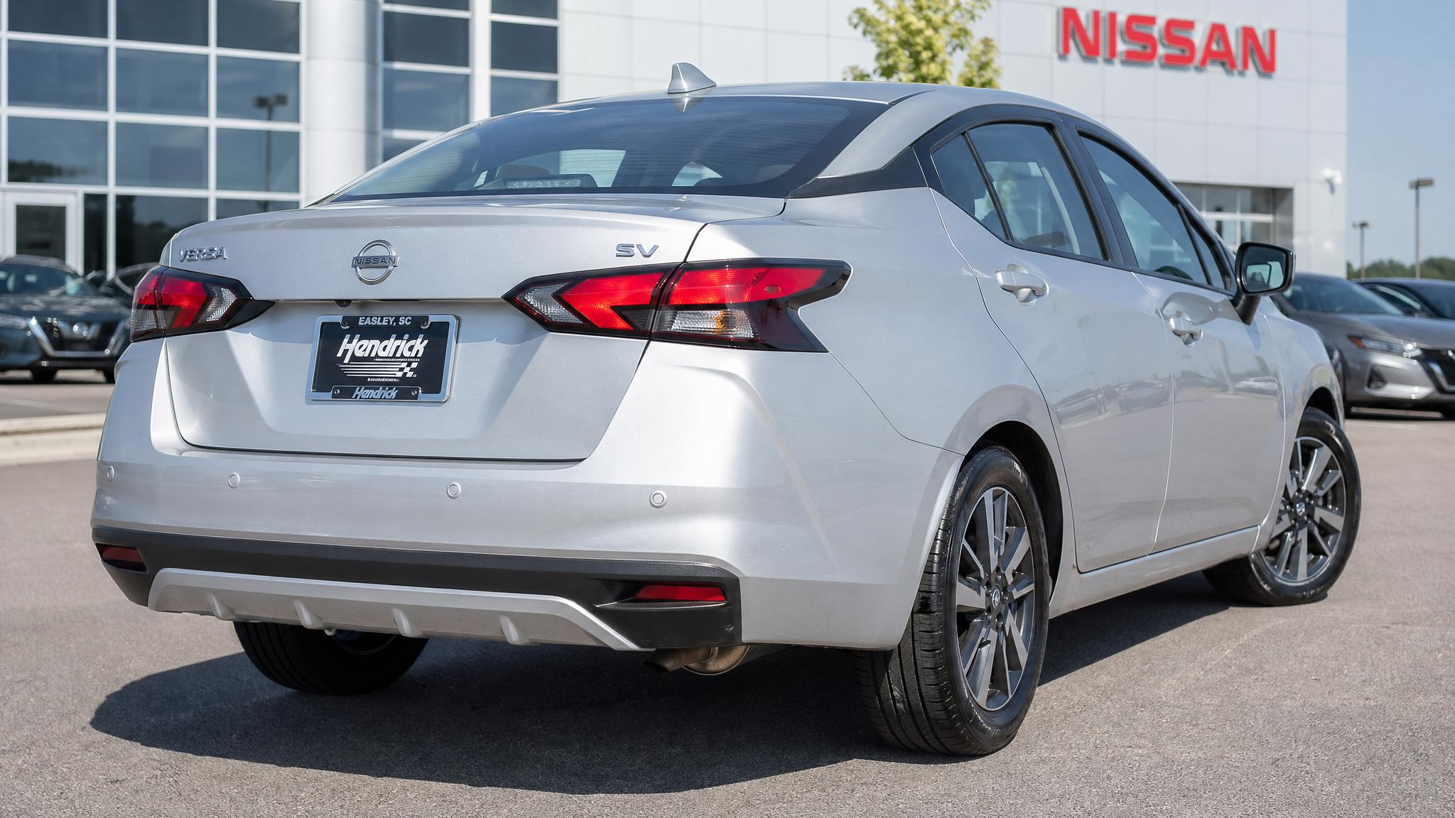 rear 3q